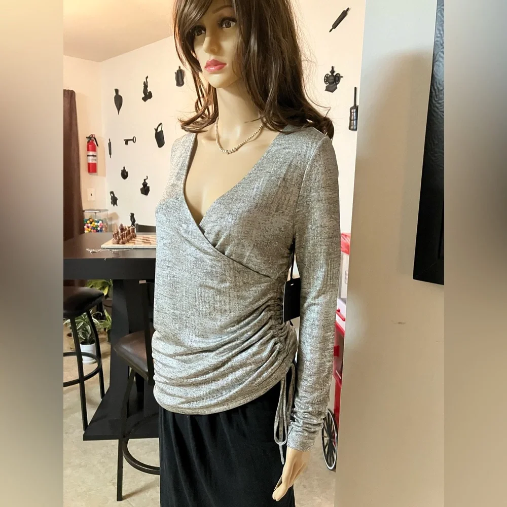 Trouve Metallic Silver Rouched Top - Silk Foil Nordstrom Small New with Tags - Picture 5 of 16